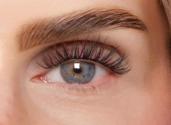 All You Need Is Lashes – Valentines Bundle 2026 (Classic DIY)